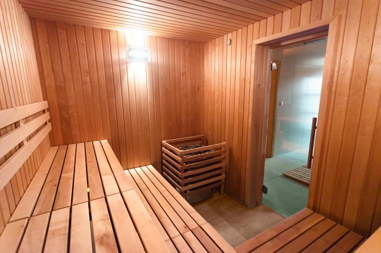 Hotel Edvard Frenstat pod Radhostem Ngoại thất bức ảnh