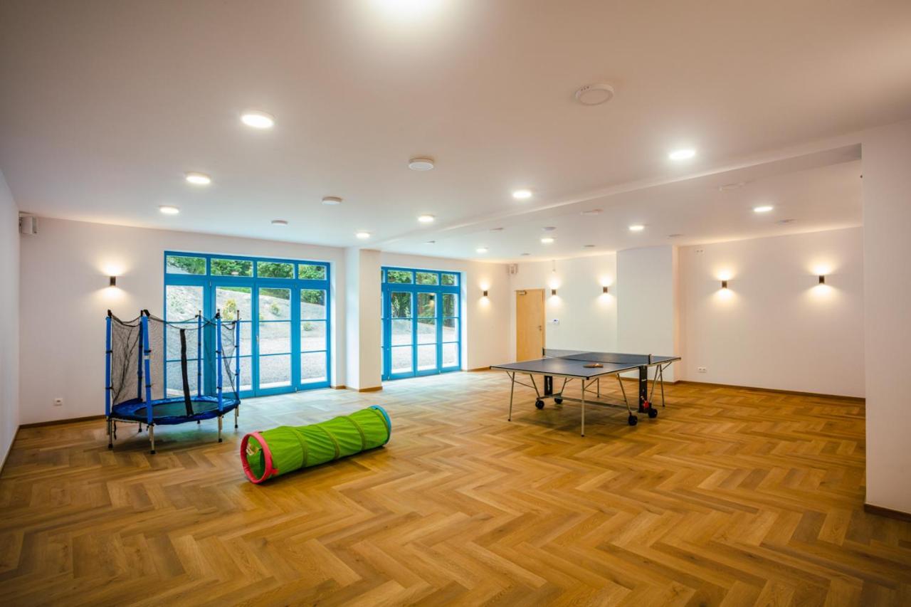 Hotel Edvard Frenstat pod Radhostem Ngoại thất bức ảnh
