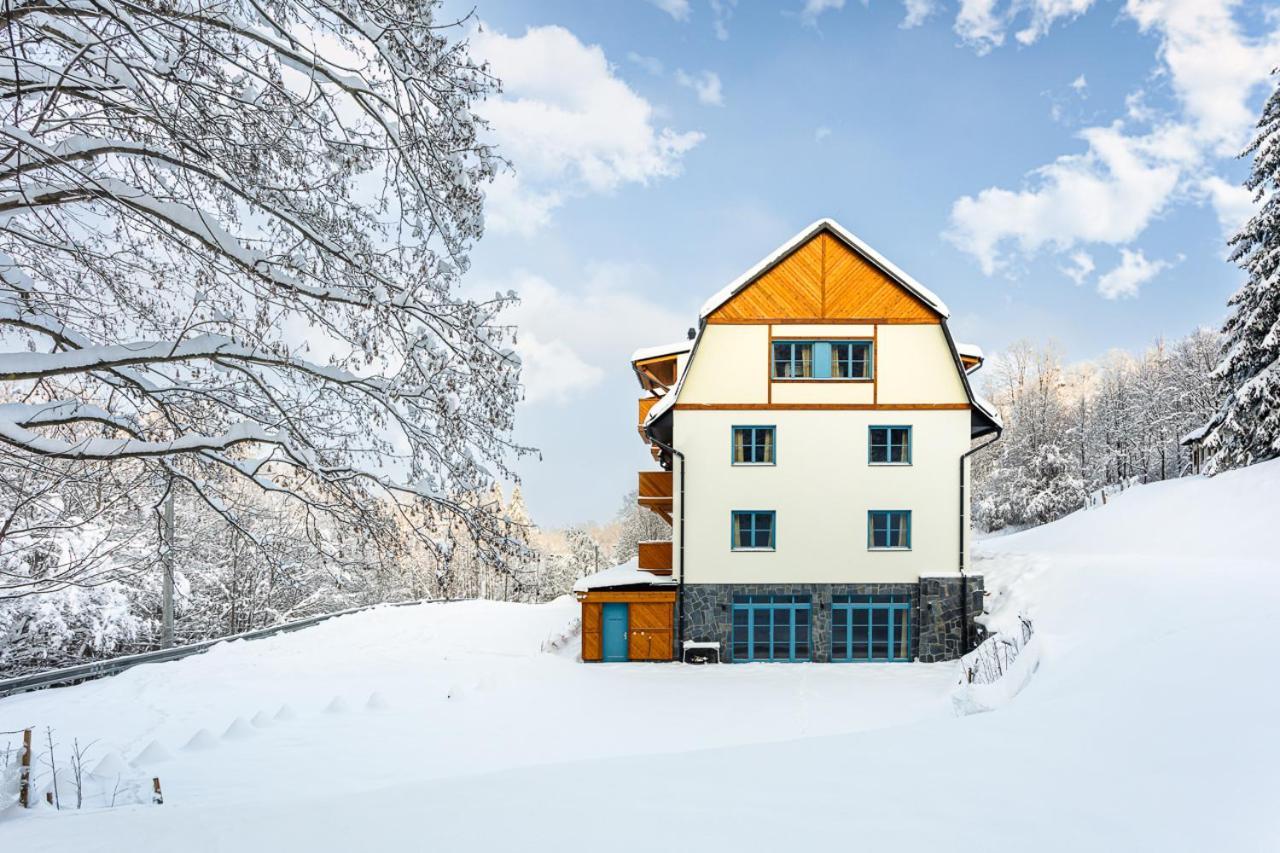 Hotel Edvard Frenstat pod Radhostem Ngoại thất bức ảnh
